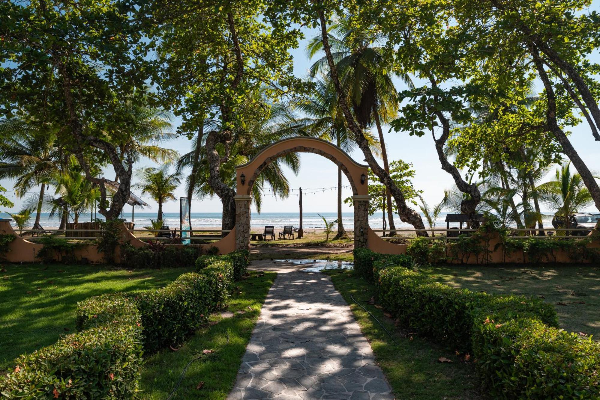 Sunset Del Mar Beach Resort Esterillos Este Luaran gambar