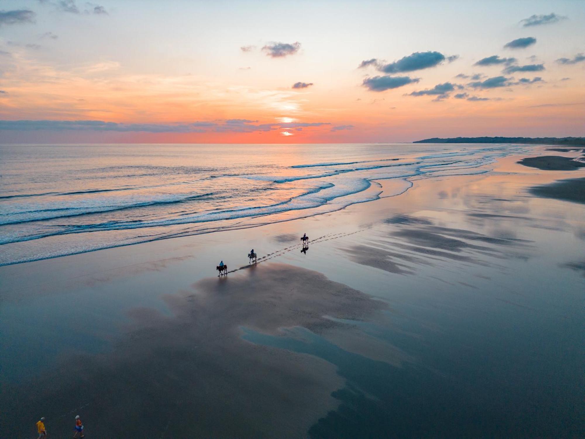 Sunset Del Mar Beach Resort Esterillos Este Luaran gambar